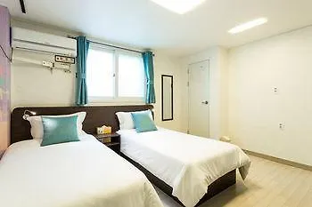 Colors Ewha Seoul Apartment 0*,  קוריאה הדרומית